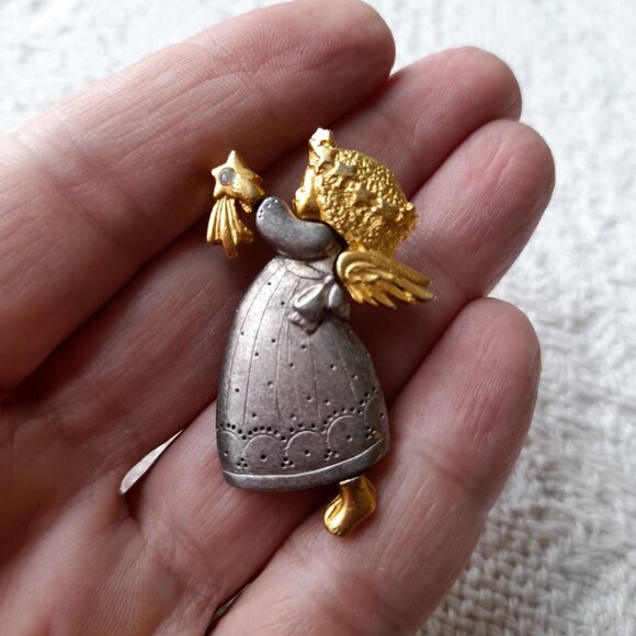 Vintage Angel Brooch Danecraft Shooting Star Girl Silver and Gold Tone - Picture 3 of 13